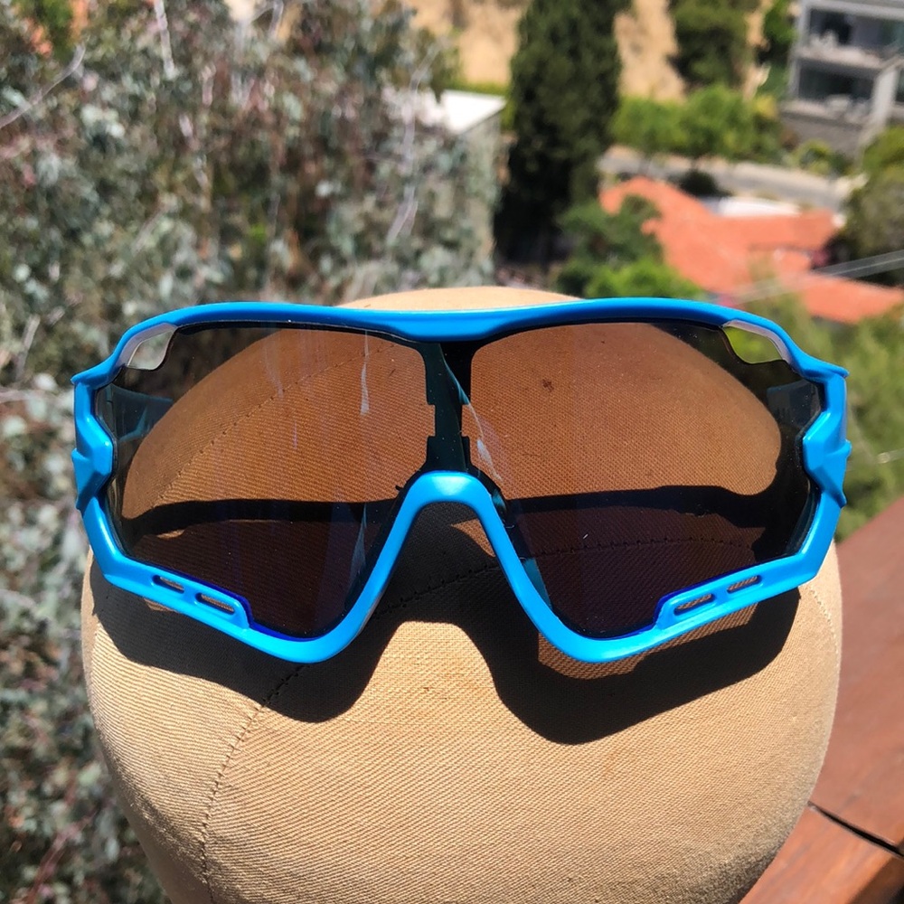 Blue Sports Sunglasses - Picture 3 of 8